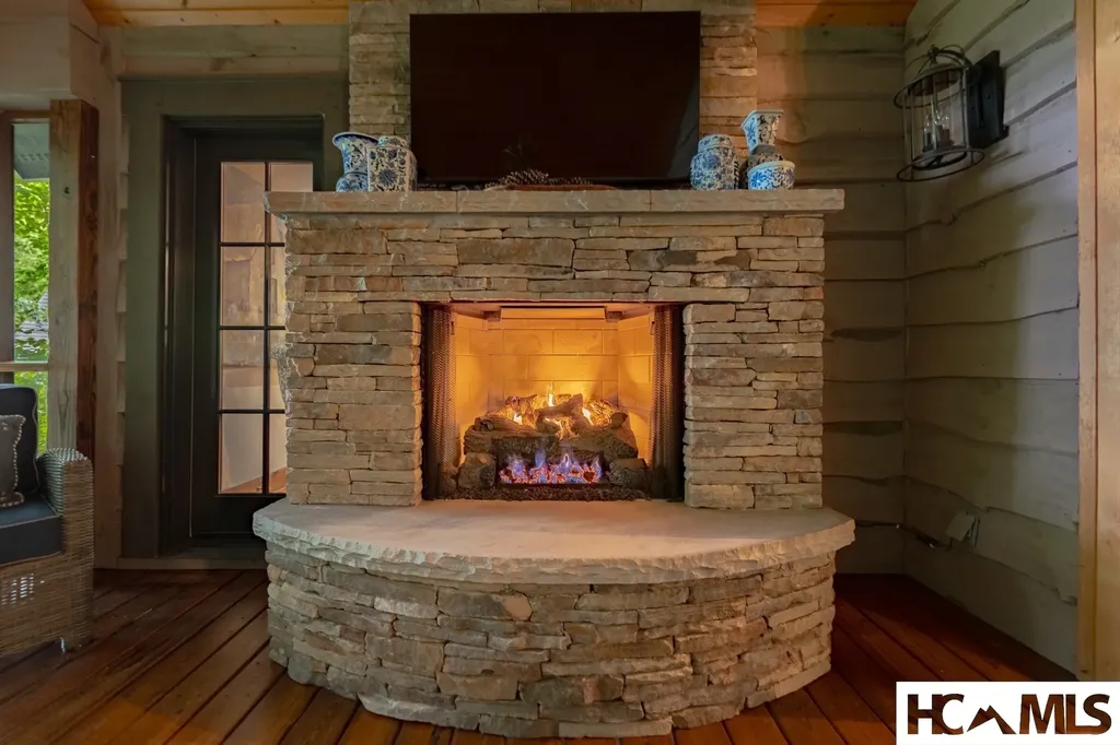 59 Ridges Loop Cullowhee NC 28723