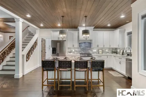1582 New Settlers Way Glenville NC 28736