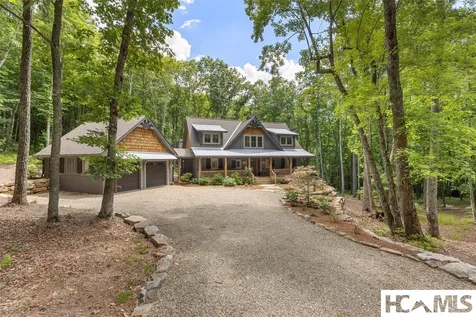 1582 New Settlers Way Glenville NC 28736