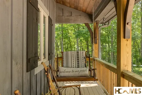 1582 New Settlers Way Glenville NC 28736
