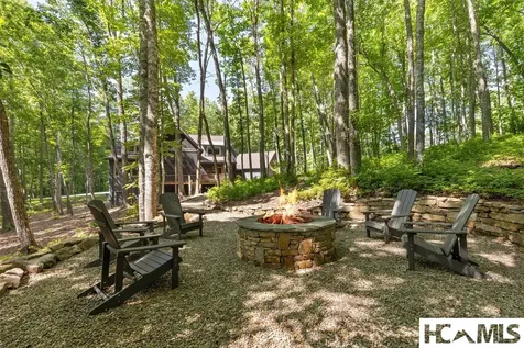 1582 New Settlers Way Glenville NC 28736