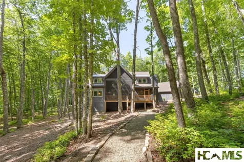 1582 New Settlers Way Glenville NC 28736