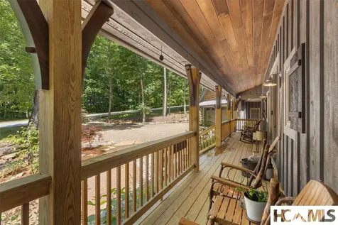 1582 New Settlers Way Glenville NC 28736