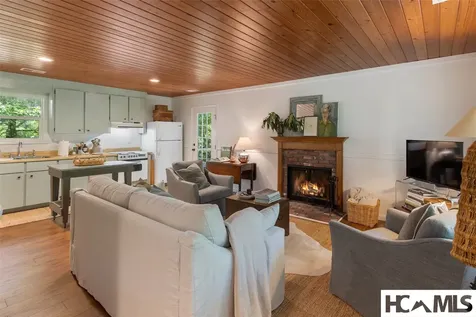 92 Hicks Road Highlands NC 28741