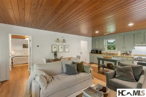 92 Hicks Road Highlands NC 28741