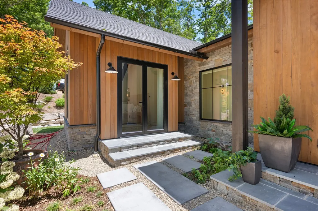 140 Panther Summit Drive Lake Toxaway NC 28747
