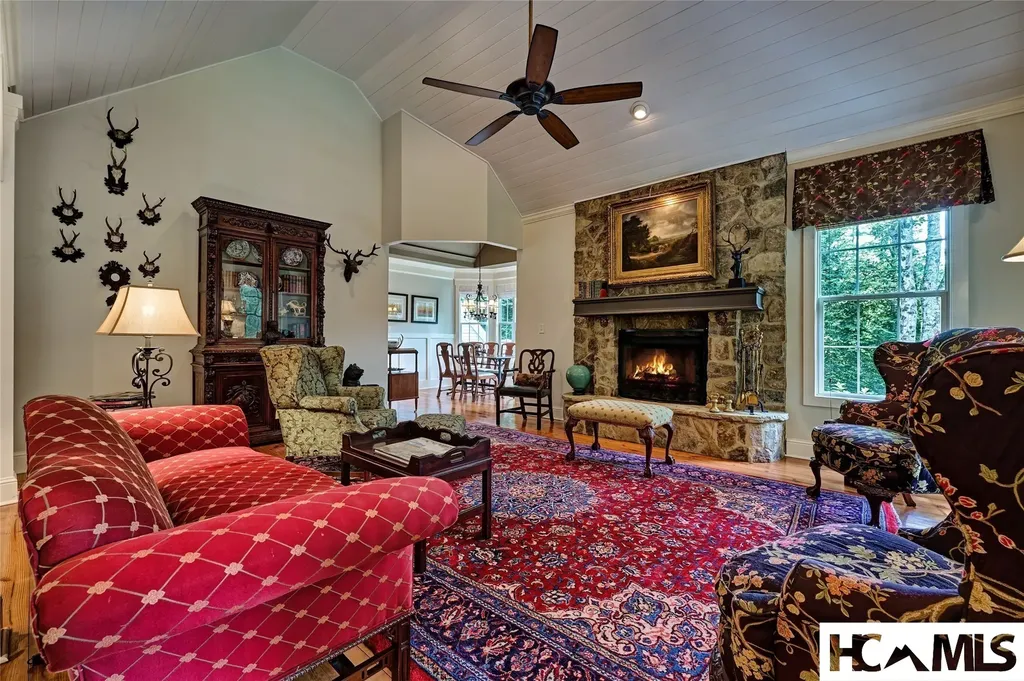 540 Chestnut Street Highlands NC 28741