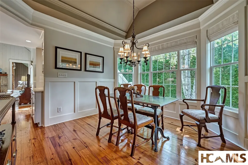 540 Chestnut Street Highlands NC 28741