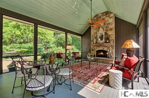 540 Chestnut Street Highlands NC 28741