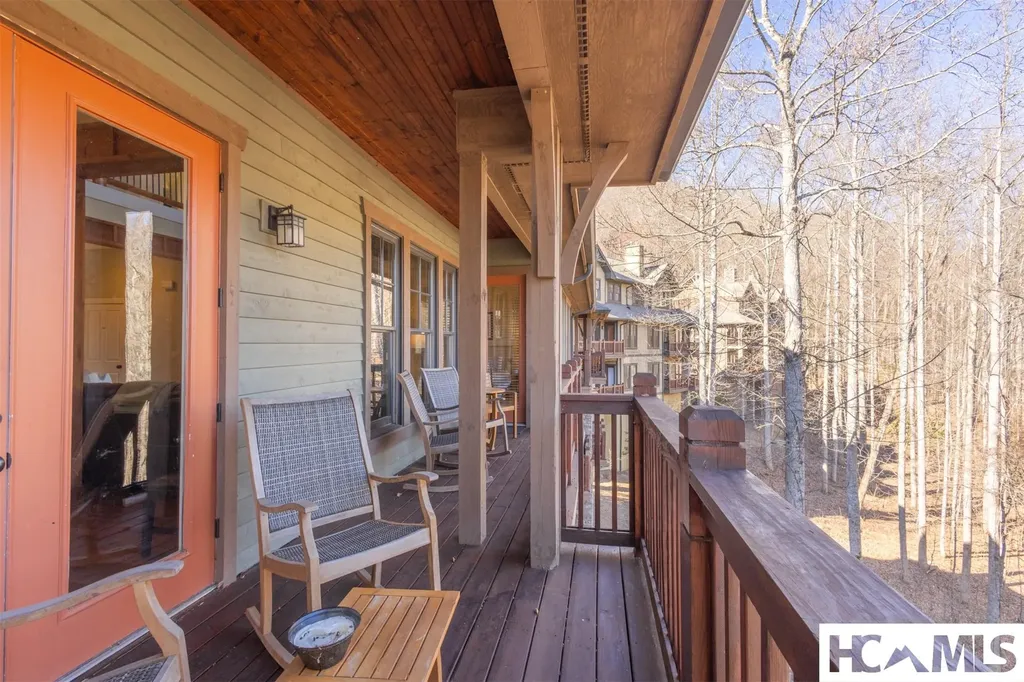 110 Saddle Notch Lane Tuckasegee NC 28783