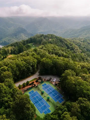 110 Saddle Notch Lane Tuckasegee NC 28783
