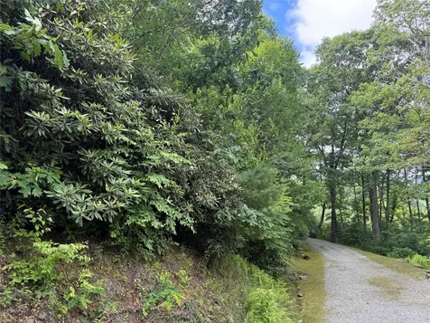 6 Loch Drive Glenville NC 28736