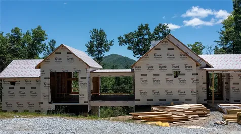 Cashiers NC 28717