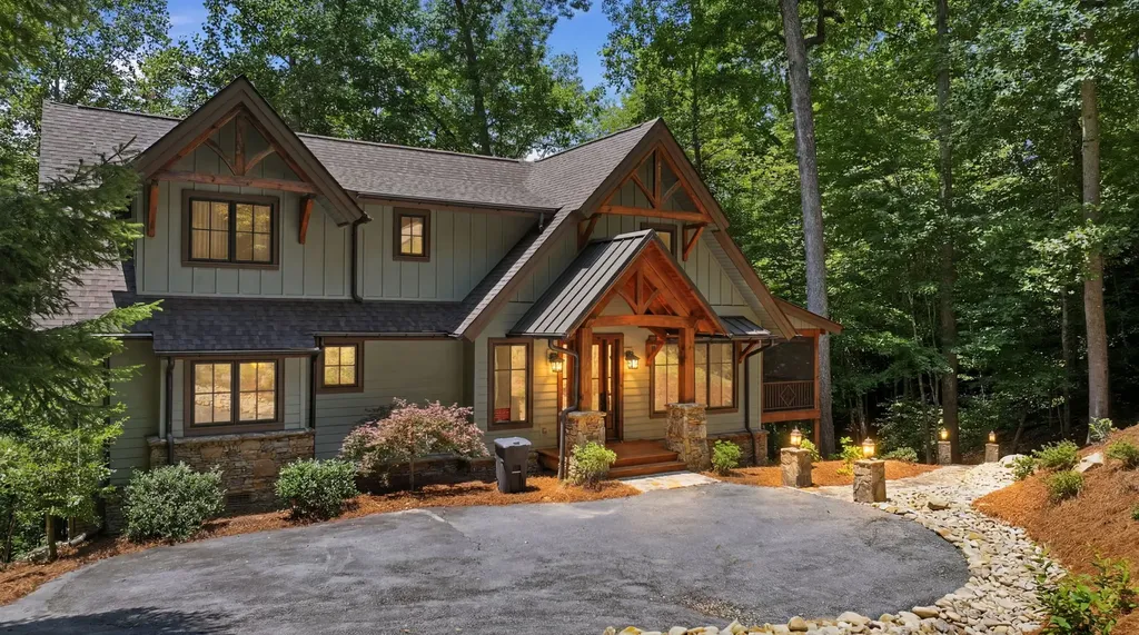 185 Songcatcher Court Tuckasegee NC 28783