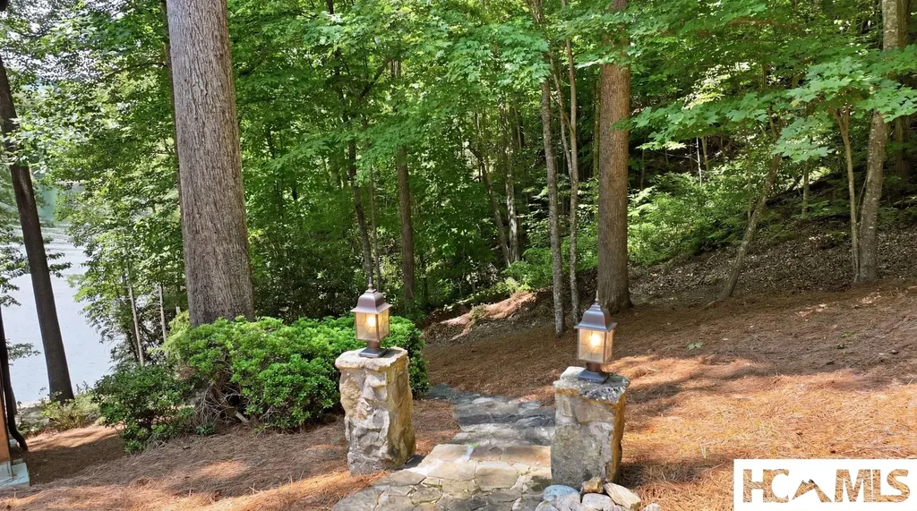185 Songcatcher Court Tuckasegee NC 28783