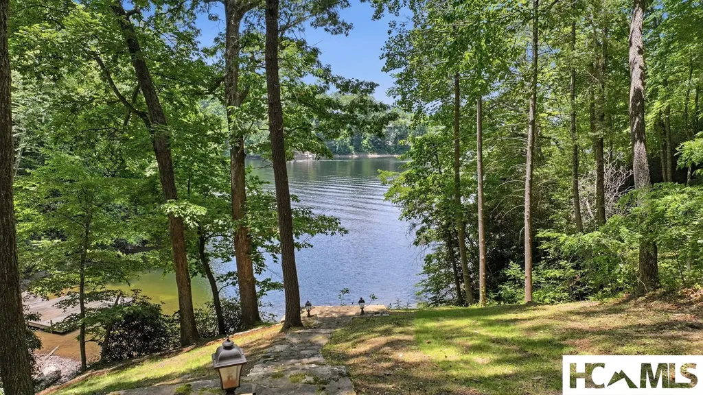 185 Songcatcher Court Tuckasegee NC 28783