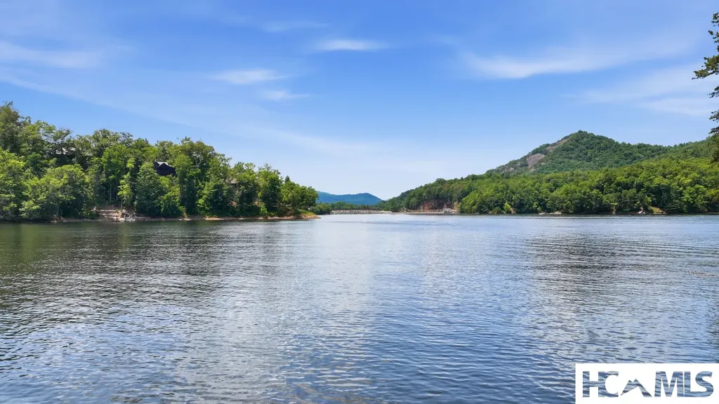 185 Songcatcher Court Tuckasegee NC 28783