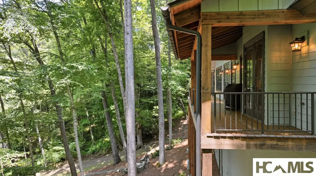 185 Songcatcher Court Tuckasegee NC 28783