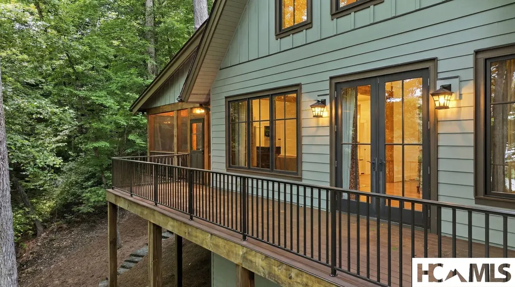 185 Songcatcher Court Tuckasegee NC 28783