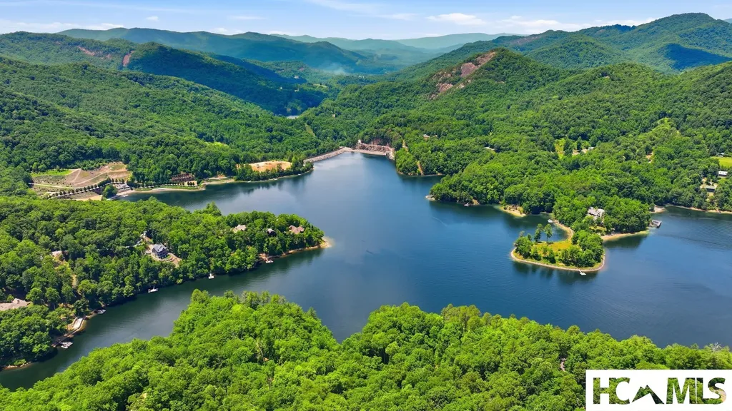 185 Songcatcher Court Tuckasegee NC 28783