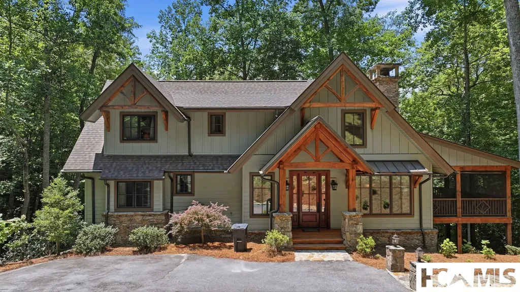 185 Songcatcher Court Tuckasegee NC 28783