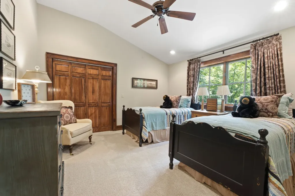 185 Songcatcher Court Tuckasegee NC 28783