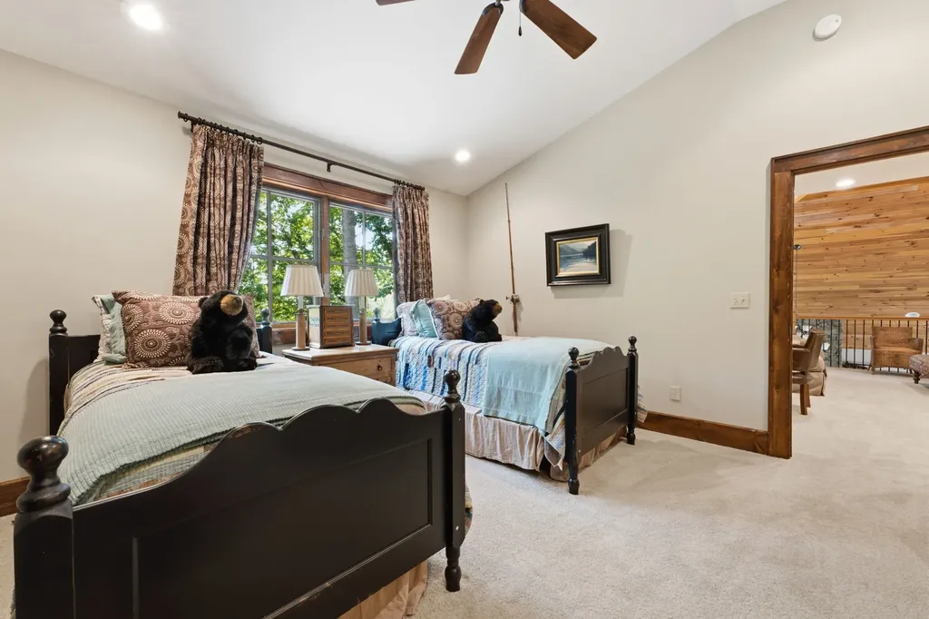 185 Songcatcher Court Tuckasegee NC 28783