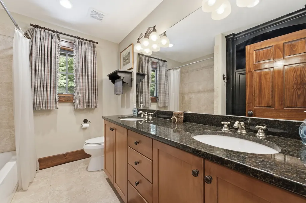 185 Songcatcher Court Tuckasegee NC 28783