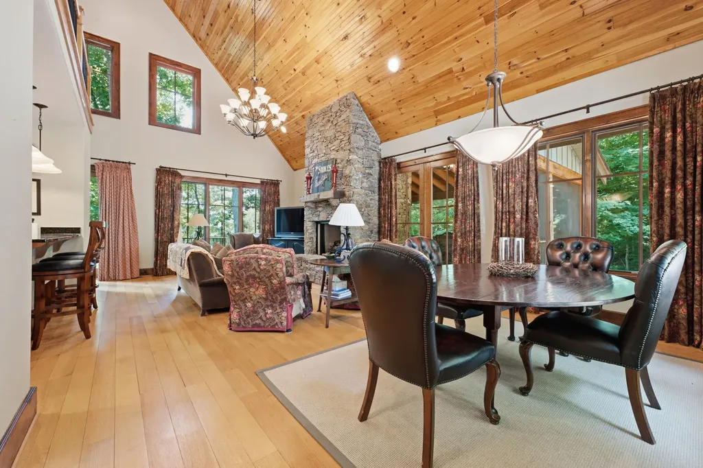185 Songcatcher Court Tuckasegee NC 28783