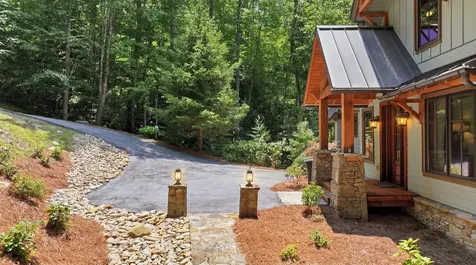 185 Songcatcher Court Tuckasegee NC 28783