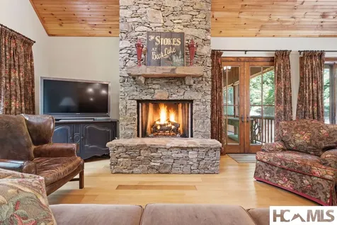 185 Songcatcher Court Tuckasegee NC 28783
