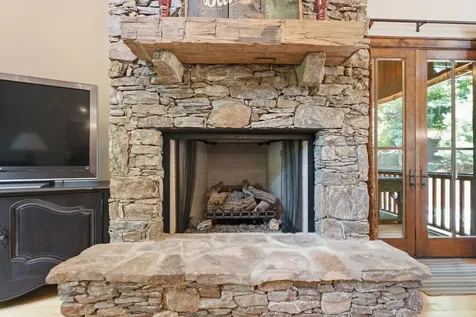 185 Songcatcher Court Tuckasegee NC 28783