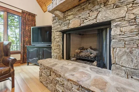 185 Songcatcher Court Tuckasegee NC 28783