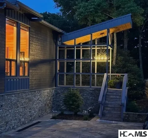 87 Tiger Paw Lane Sapphire NC 28774
