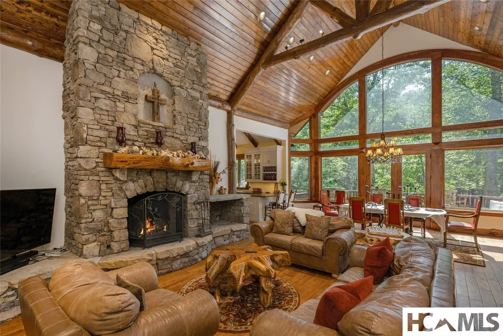 94 Josh's Trail Cashiers NC 28717