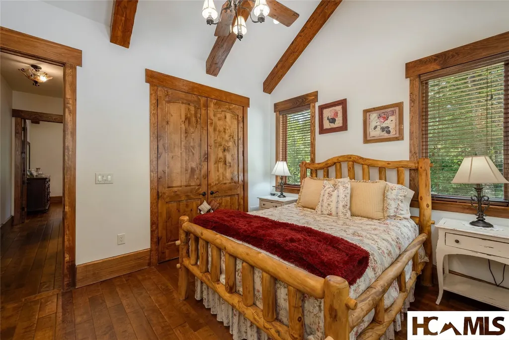 94 Josh's Trail Cashiers NC 28717