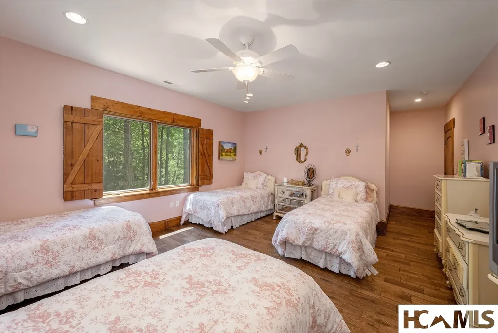 94 Josh's Trail Cashiers NC 28717