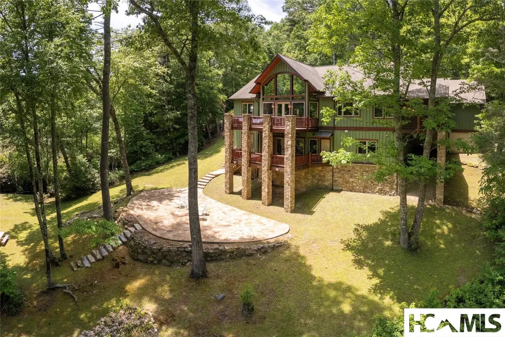 94 Josh's Trail Cashiers NC 28717