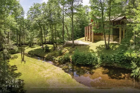 94 Josh's Trail Cashiers NC 28717