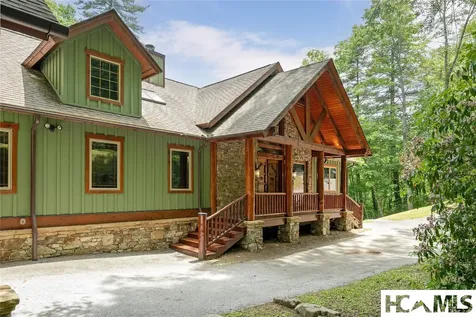 94 Josh's Trail Cashiers NC 28717