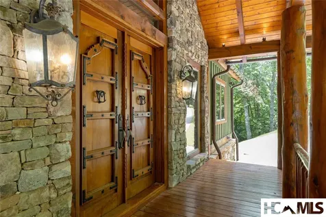 94 Josh's Trail Cashiers NC 28717