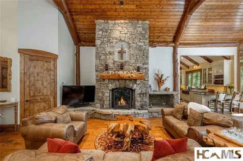 94 Josh's Trail Cashiers NC 28717