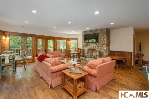 94 Josh's Trail Cashiers NC 28717