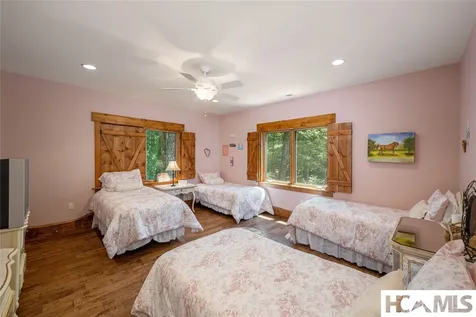 94 Josh's Trail Cashiers NC 28717