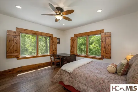 94 Josh's Trail Cashiers NC 28717