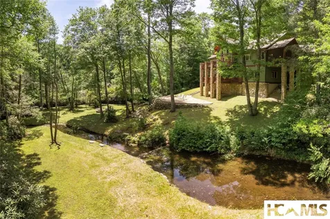 94 Josh's Trail Cashiers NC 28717