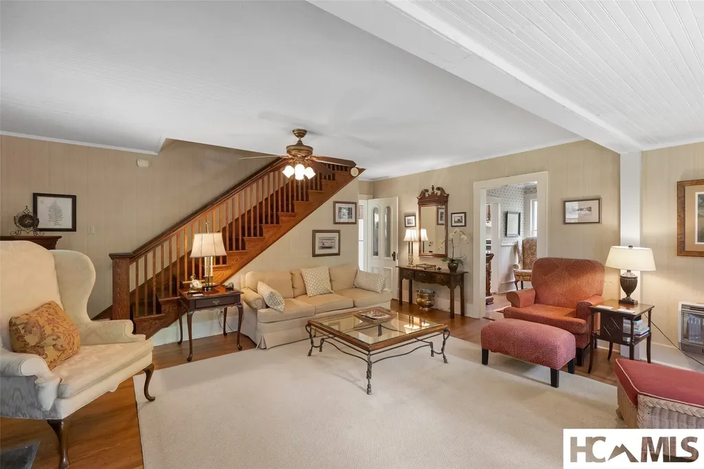 760 N 5th Street Highlands NC 28741