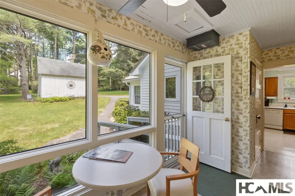 760 N 5th Street Highlands NC 28741