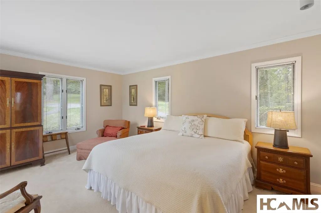 760 N 5th Street Highlands NC 28741