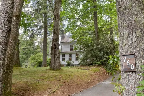 760 N 5th Street Highlands NC 28741